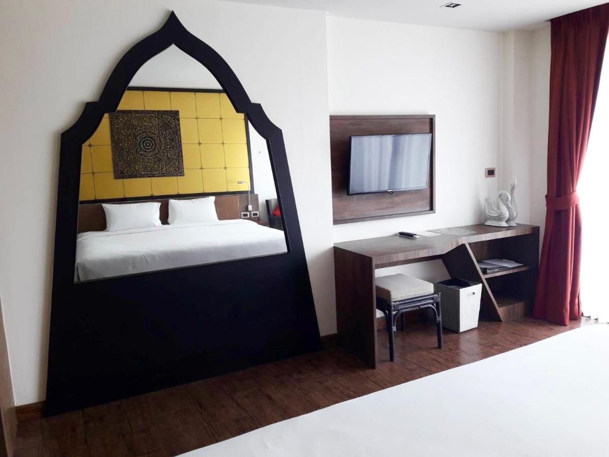 The Beach Condotel Kata 500 Maters To The Beach 外观 照片